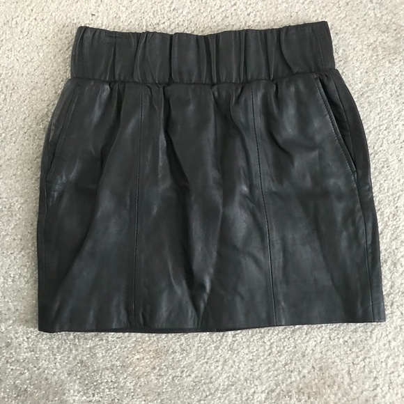 7 for All Mankind Black Leather Miniskirt - Picture 1 of 5